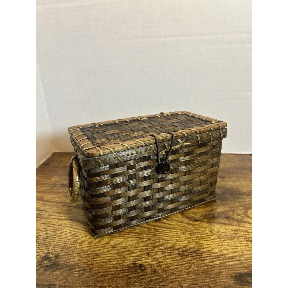Vintage Woven Wicker Basket Hinged Lid Ring Handles Rustic Trinket Storage Decor
